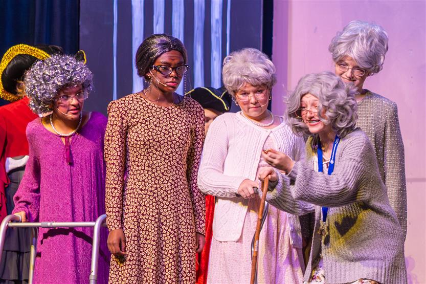 Woodland Middle students perform onstage